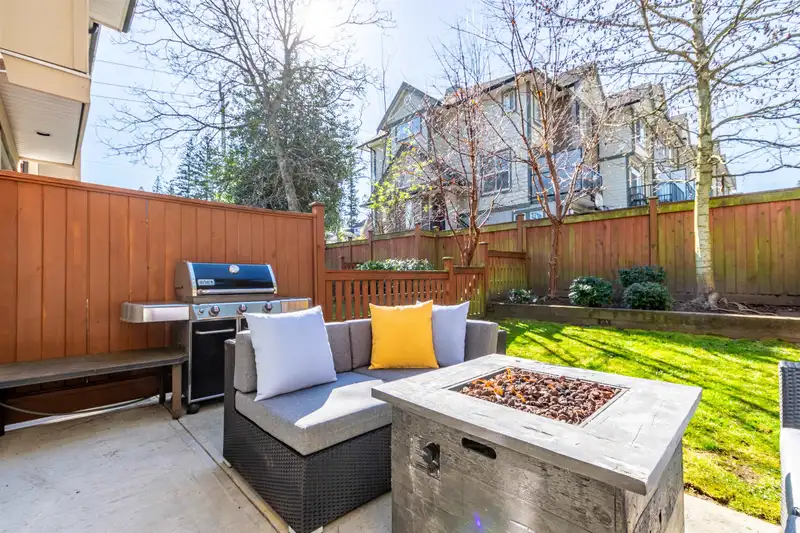 8 2929 156 STREET - photo 2 of 31