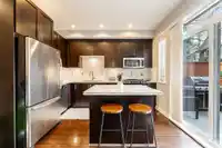 8 2929 156 STREET - thumbnail 3