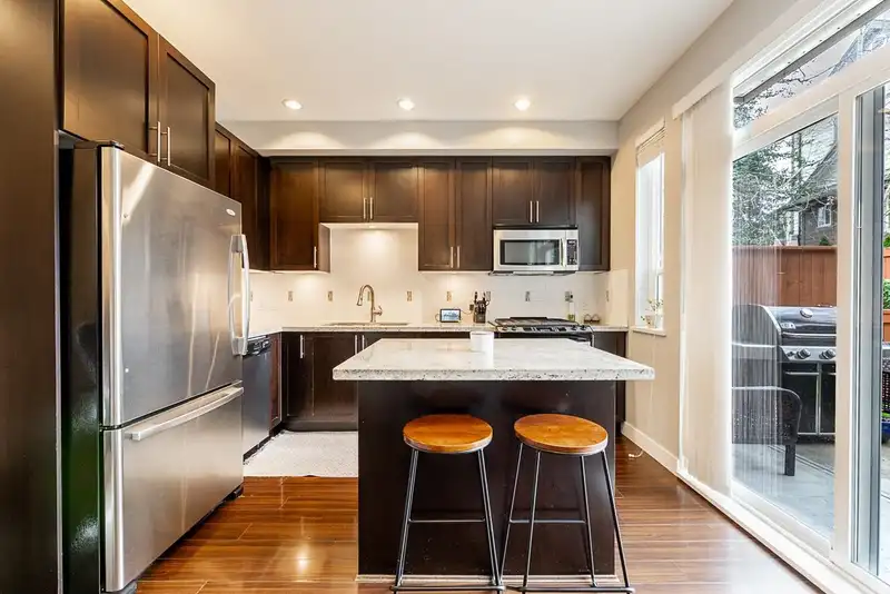 8 2929 156 STREET - photo 3 of 31