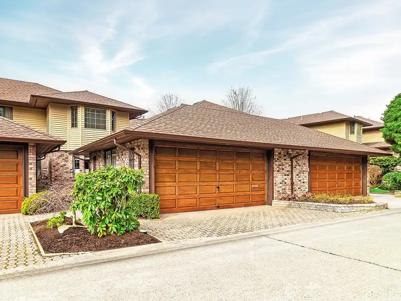 46 1725 SOUTHMERE CRESCENT - photo 1 of 34