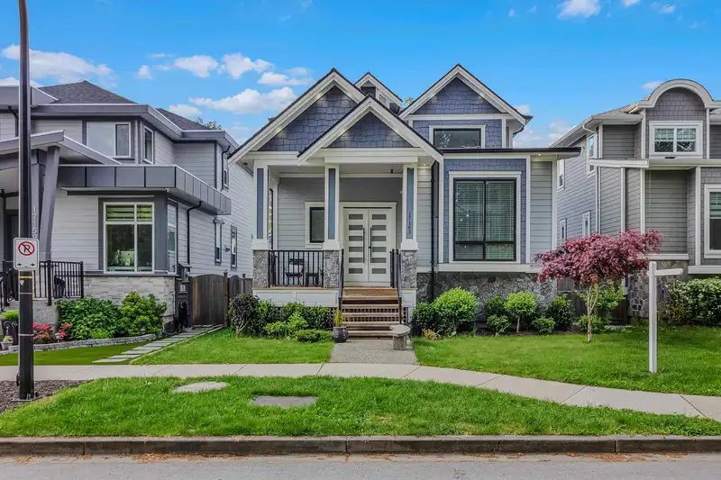 17163 0A AVENUE - photo 1 of 34