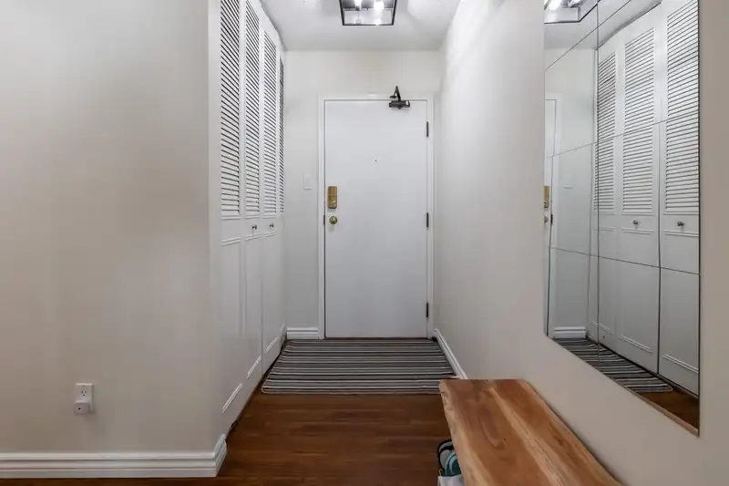 217 15275 19 AVENUE - photo 3 of 40
