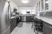 217 15275 19 AVENUE - thumbnail 4