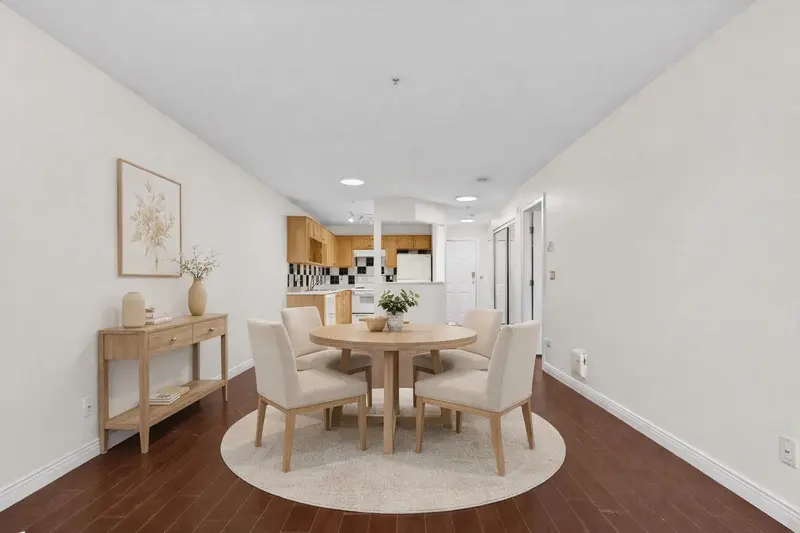 405 2615 JANE STREET - photo 2 of 25