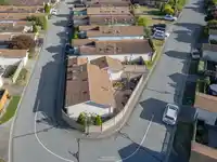 59 1400 164 STREET - thumbnail 4