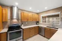305 1520 VIDAL STREET - thumbnail 15