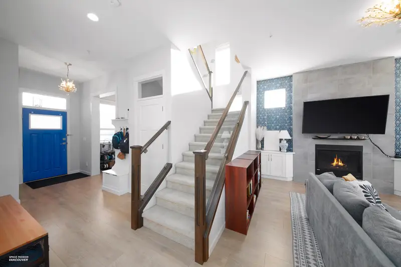 11263 243B STREET - photo 3 of 25