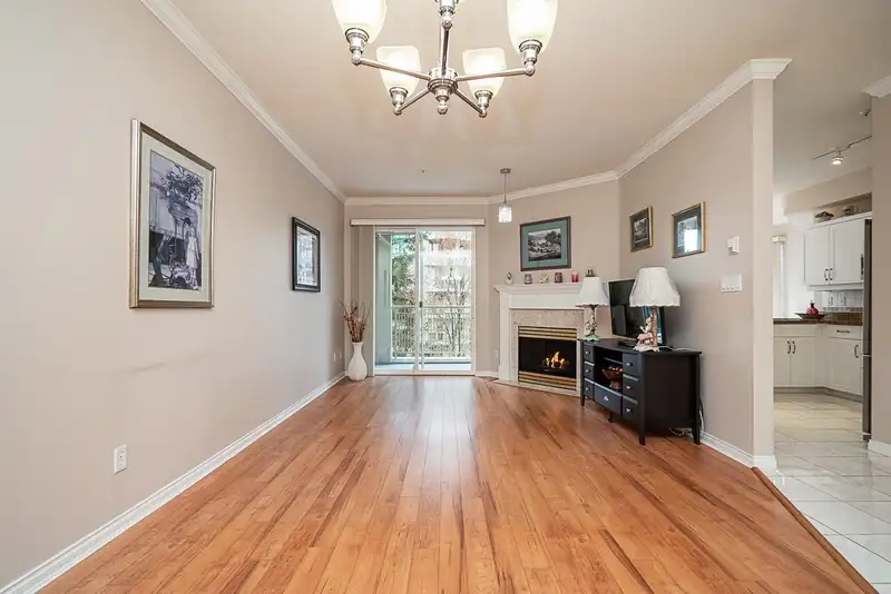 313 3098 GUILDFORD WAY - photo 1 of 25