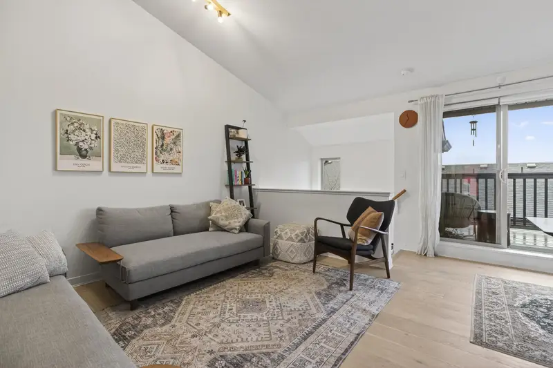 31 3855 PENDER STREET - photo 3 of 20