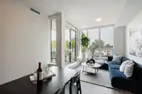 317 1342 JOHNSTON ROAD - thumbnail 2