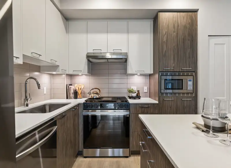 501 3317 148 STREET - photo 2 of 12