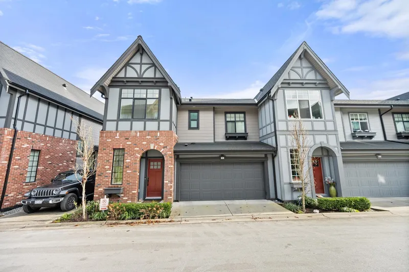 16 3552 VICTORIA DRIVE - photo 2 of 25