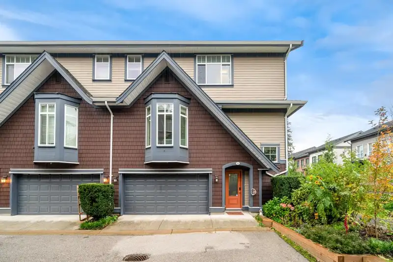 23 15977 26 AVENUE - photo 1 of 28