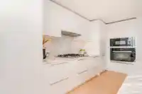 406 1500 MARTIN STREET - thumbnail 10