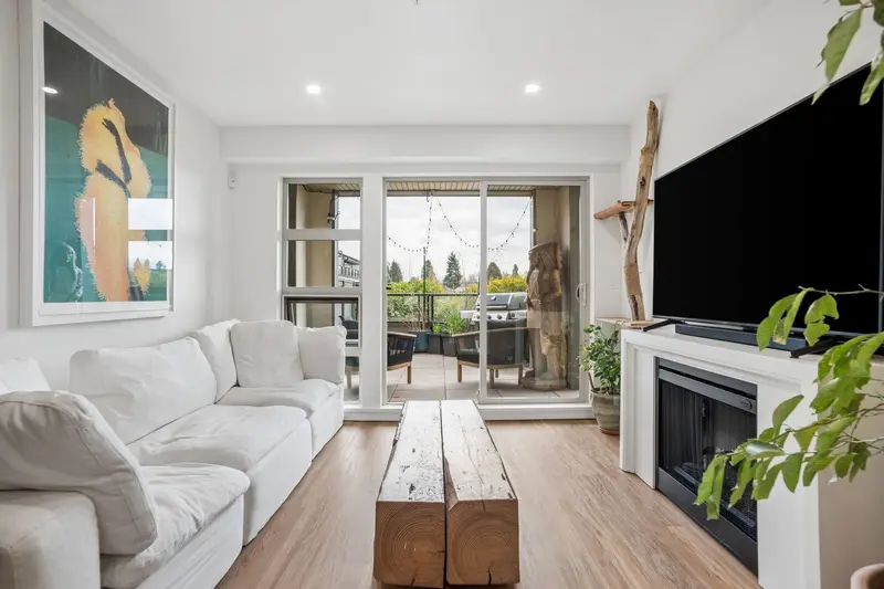 218 4550 FRASER STREET - photo 1 of 25