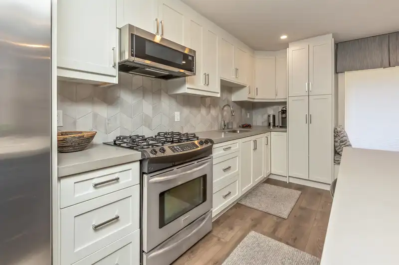 15804 MCBETH ROAD - photo 4 of 35