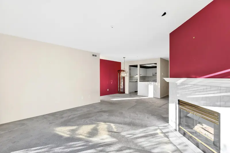 212 19122 122 AVENUE - photo 4 of 25