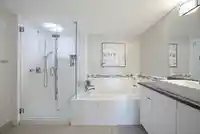 502 14955 VICTORIA AVENUE - thumbnail 30