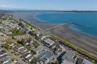 502 14955 VICTORIA AVENUE - thumbnail 37