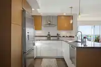 502 14955 VICTORIA AVENUE - thumbnail 5
