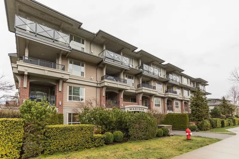 304 15357 17A AVENUE - photo 1 of 35