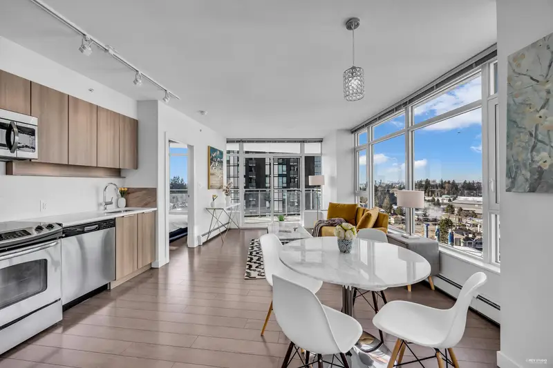 1103 13308 CENTRAL AVENUE - photo 4 of 25