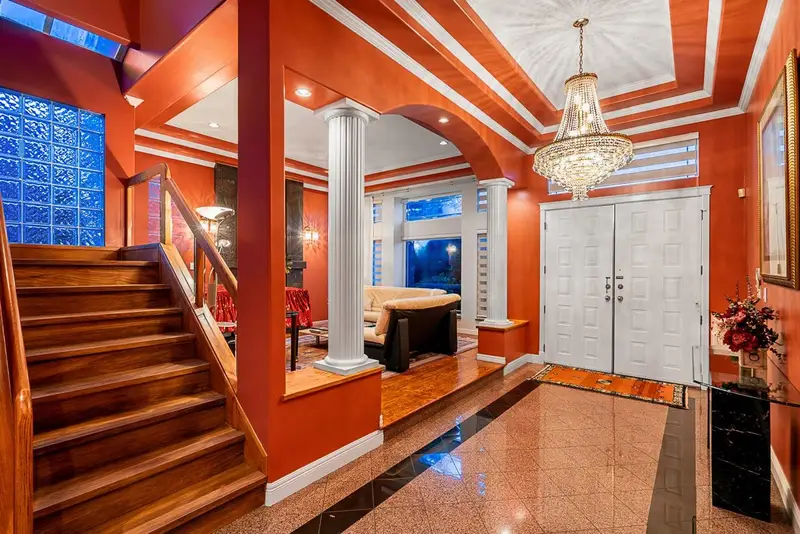 2768 SOUTHCREST DRIVE - photo 3 of 18