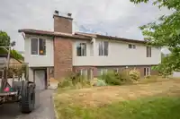 15589 17 AVENUE - thumbnail 1