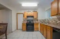15589 17 AVENUE - thumbnail 27