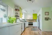 15589 17 AVENUE - thumbnail 10