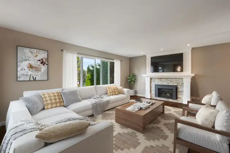 1150 163B STREET - photo 4 of 39