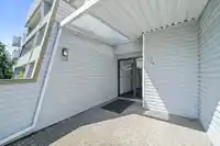 112 1341 GEORGE STREET - thumbnail 3