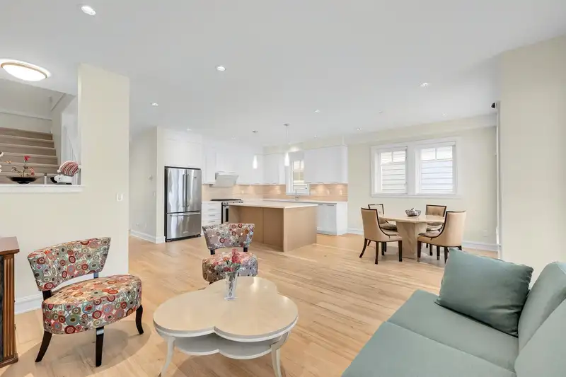 12955 15A AVENUE - photo 3 of 25