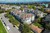 303 1576 MERKLIN STREET - thumbnail 4