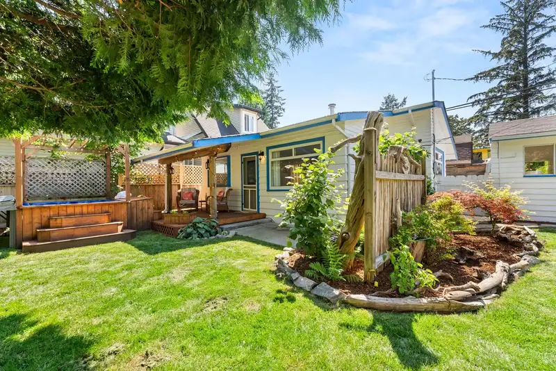 12310 SULLIVAN STREET - photo 2 of 40