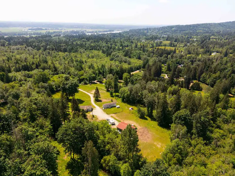 28555 104 AVENUE - photo 1 of 25