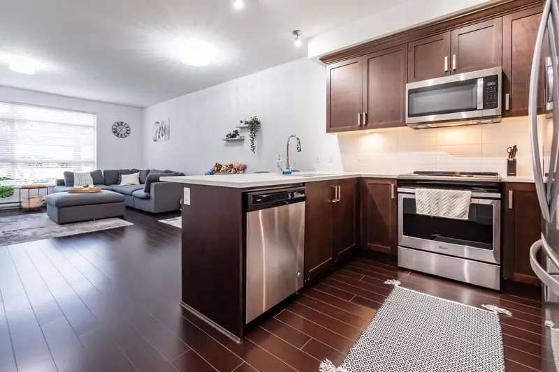 205 2436 KELLY AVENUE - photo 3 of 20