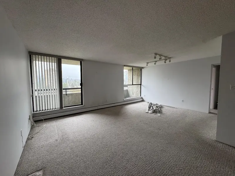 1401 3755 BARTLETT COURT - photo 3 of 18