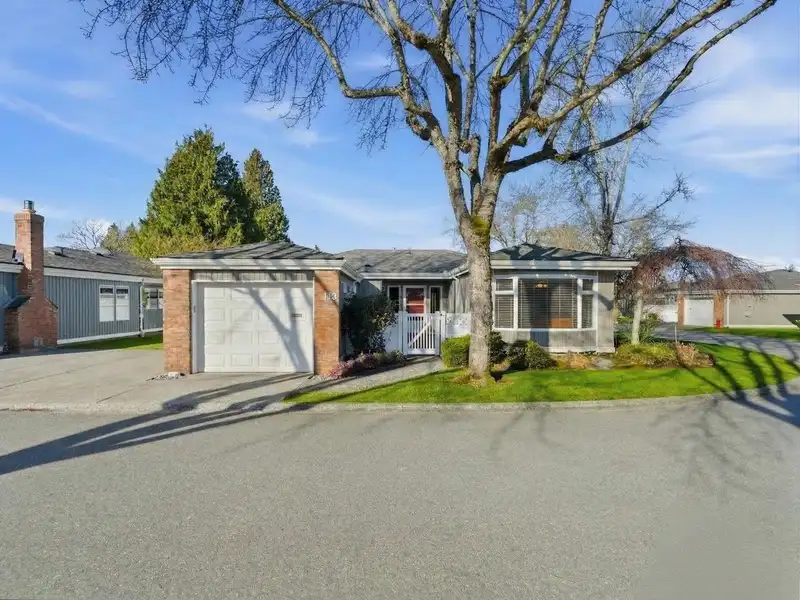 113 14271 18A AVENUE - photo 1 of 21