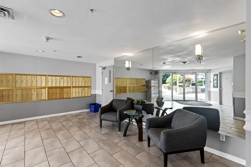 304 19236 FORD ROAD - photo 3 of 25