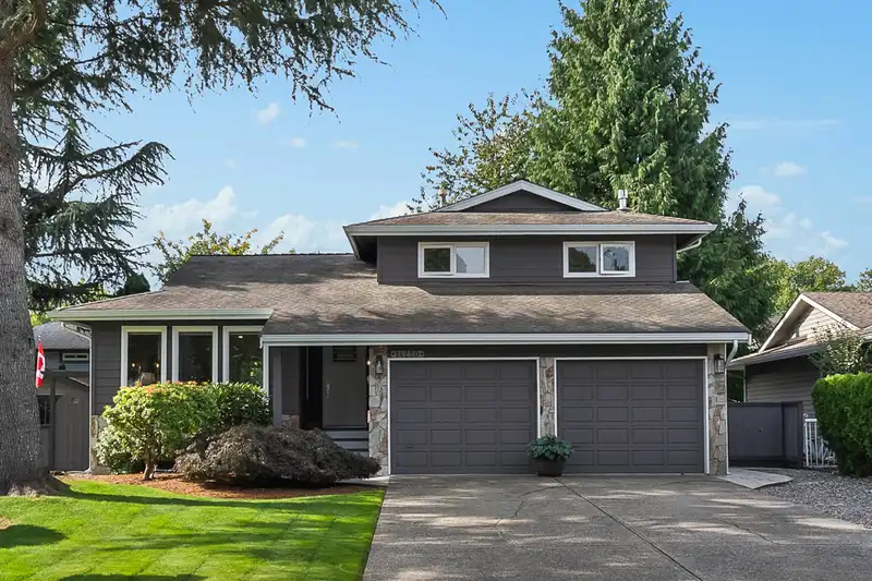 14220 18 AVENUE - photo 1 of 40