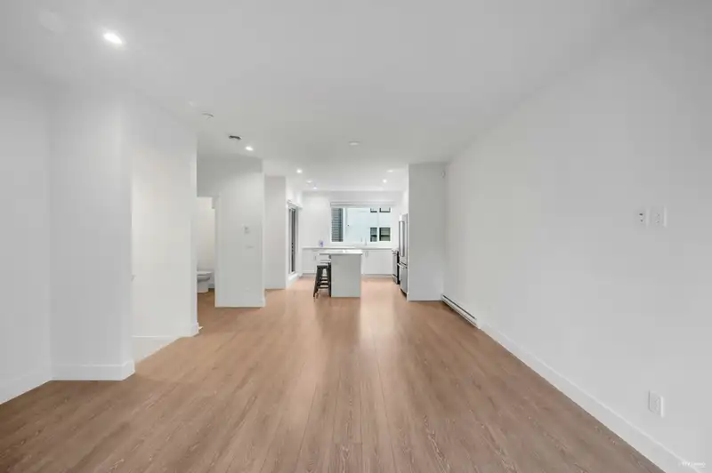 41 16433 19 AVENUE - photo 4 of 21