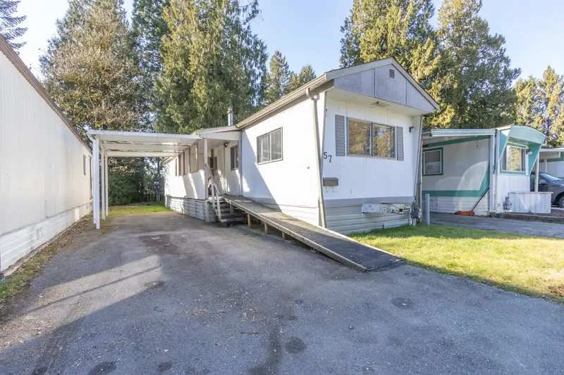 57 21163 LOUGHEED HIGHWAY HIGHWAY - photo 1 of 14