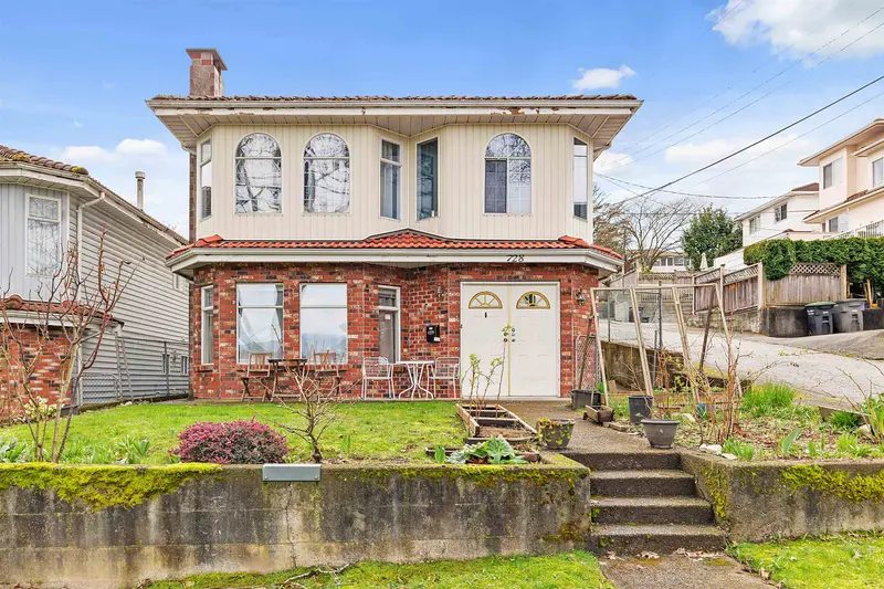 728 E 21ST AVENUE - photo 1 of 21