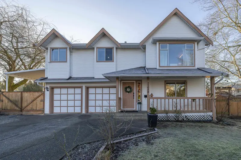 21658 50B AVENUE - photo 1 of 25