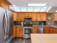 1246 OXFORD STREET - thumbnail 26