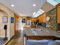 1246 OXFORD STREET - thumbnail 27