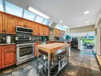 1246 OXFORD STREET - thumbnail 28
