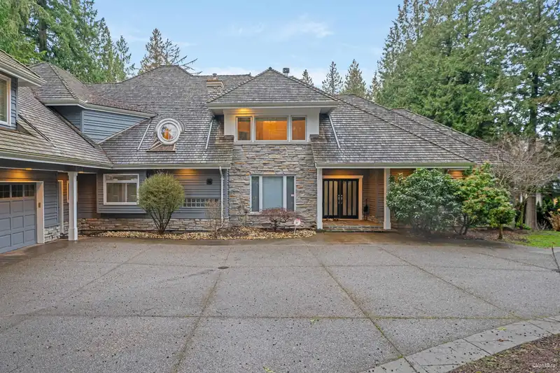 13451 VINE MAPLE DRIVE - photo 3 of 40