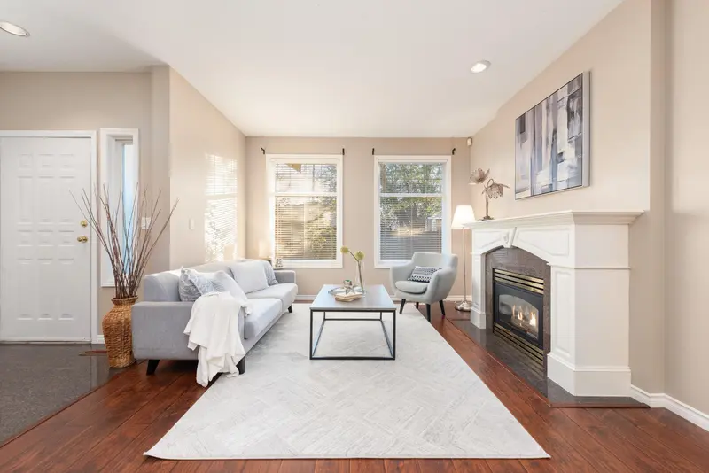 10231 CAMBIE ROAD - photo 2 of 25